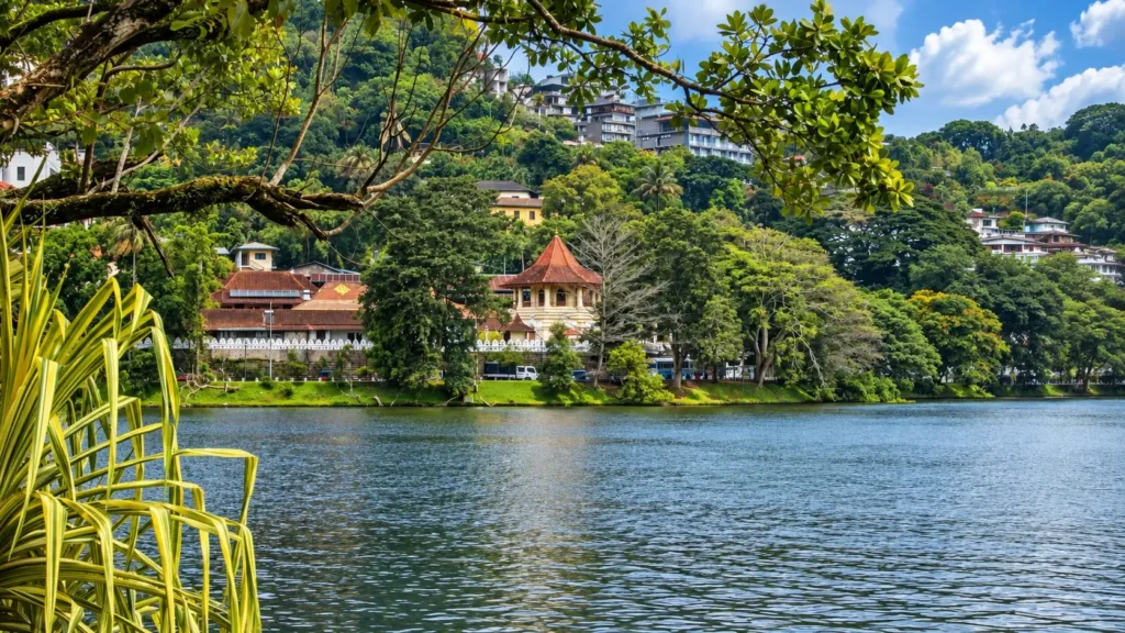 Kandy Lake Round 06